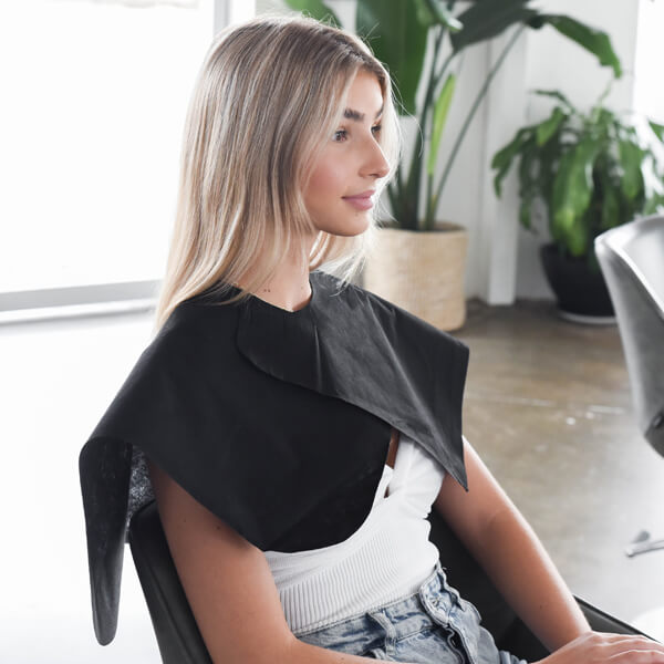Easydry Shoulder Cape is ideal for salon visit, especially for colour clients. It has two layers. An absorbetn layer to absorb any excess colour and a reistant layer to protect clients clothing. Available in black or white and in quantities of 150, 300 or 600.